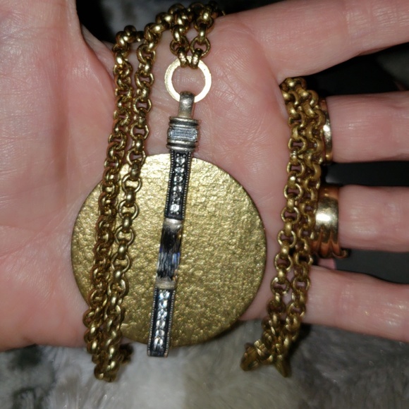 silpada Jewelry - SILPADA K N R BIG BRASS HEAVY PENDANT